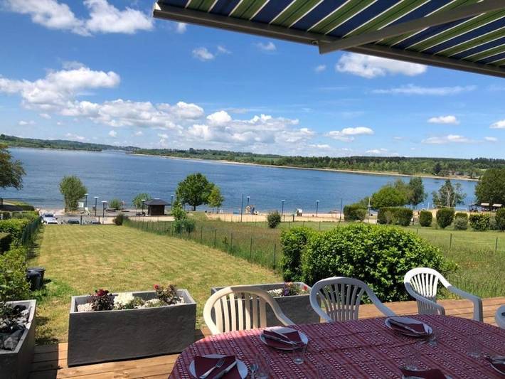 Maison de vacances pour 6 personnes, avec Terrasse et Jardin ainsi que Vue sur le lac et Vue