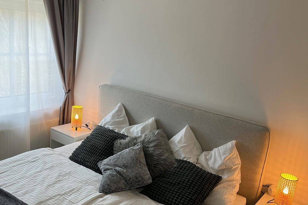 Ganze Wohnung, Apartment Seebrise Velden - nur 500 meter vom See! Neu! in Velden am Wörther See, Villach-Land