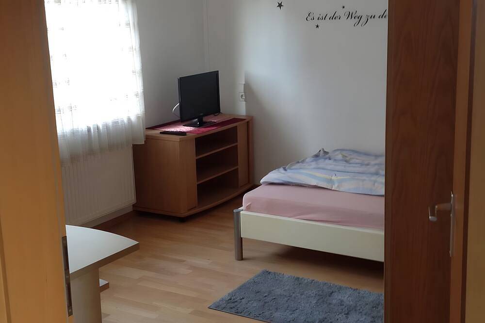 Ganze Wohnung, Ferienwohnung für 1 person (35 m²) in Schnaitheim in Heidenheim, Stuttgart Region