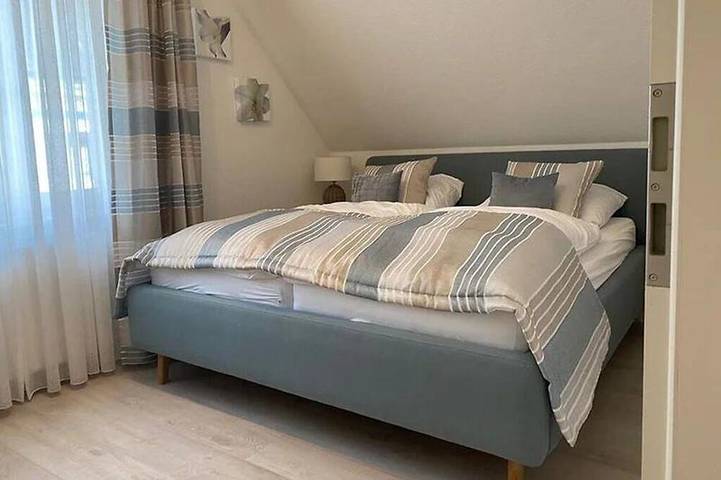 Ferienhaus für 6 Personen, mit Whirlpool und Sauna sowie Garten, mit Haustier in Zingst - 4