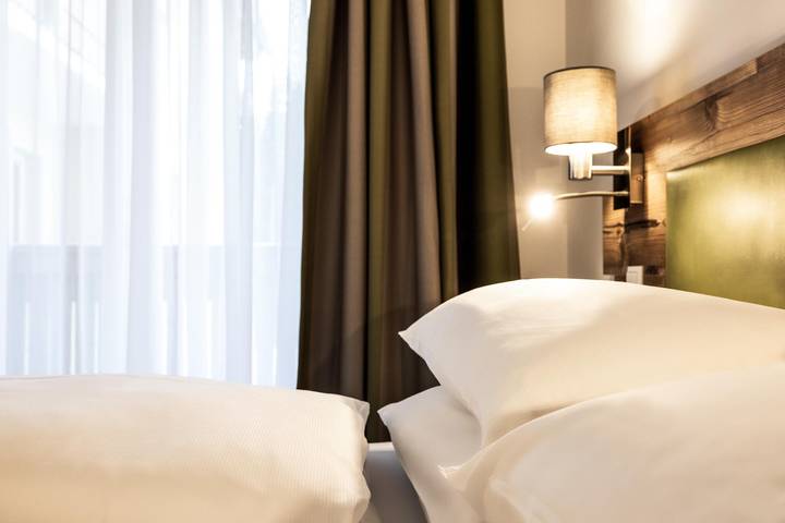 Hotel für 5 Personen, mit Balkon und Terrasse sowie Garten und Sauna in Sankt Johann im Pongau - 4