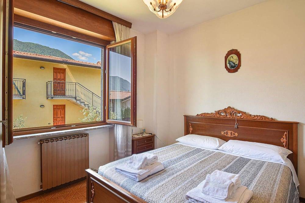 Entire apartment, Lovely apartment in Riva di Solto in Riva di Solto, Comune di Riva di Solto