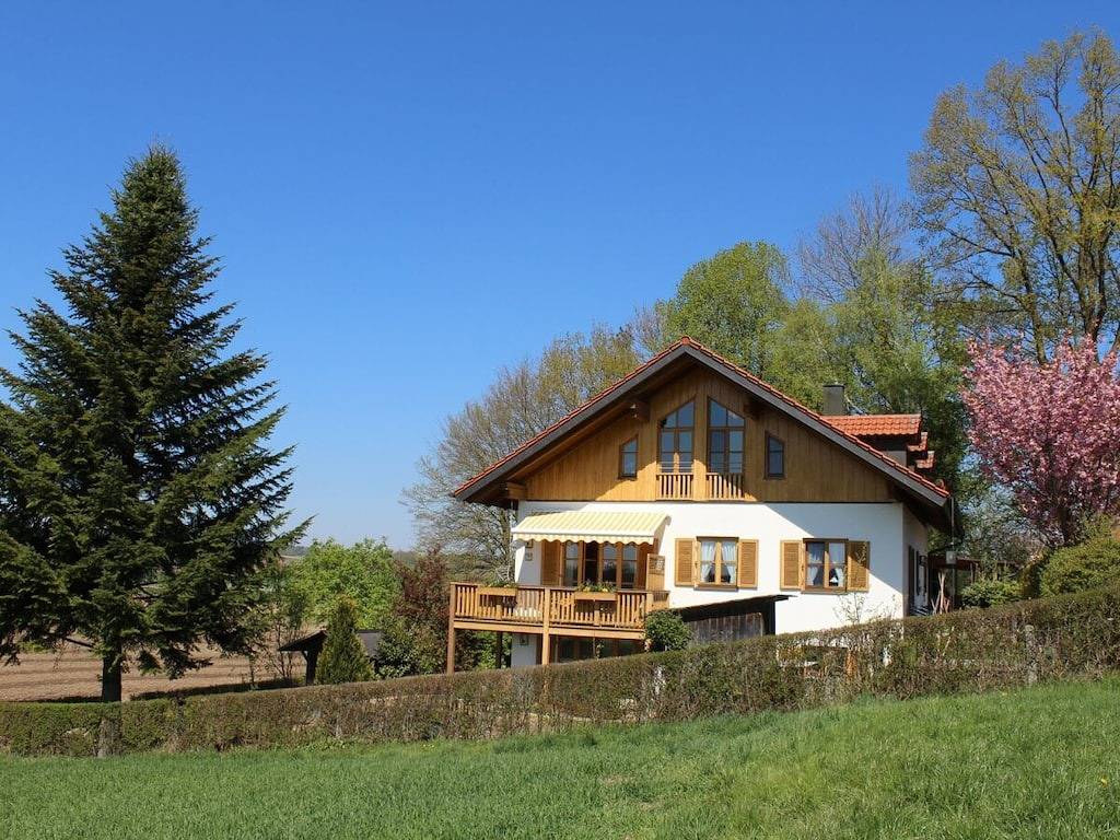 * * * * "Landhaus Alpenblick" in Grafing, Oberbayern