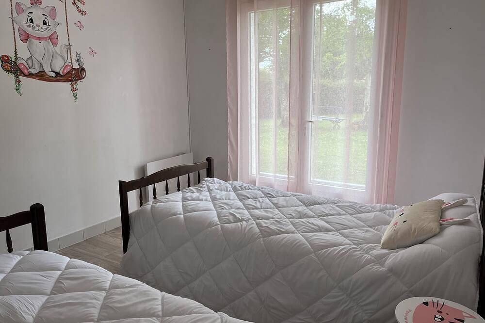 A fully air-conditioned, comfortable Landes-style house between the lake and the ocean in Gastes, Côte d’Argent