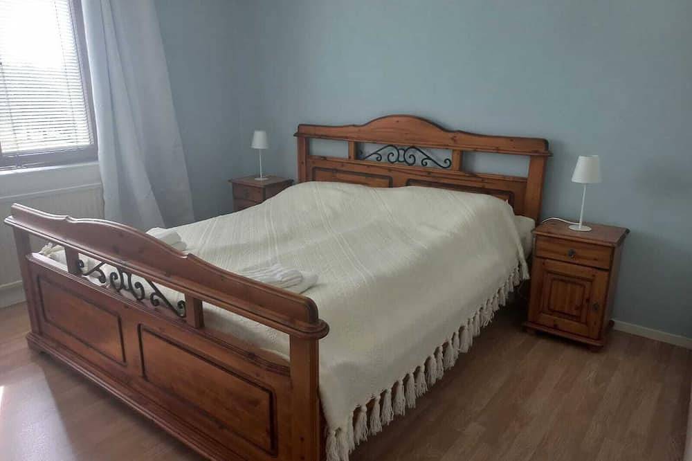 Ganze Wohnung, Tv und Wlan freie, helle und ruhige Ferienwohnung 60qm am Ramsen (See) zum Baden in Pauliström, Jönköpings län