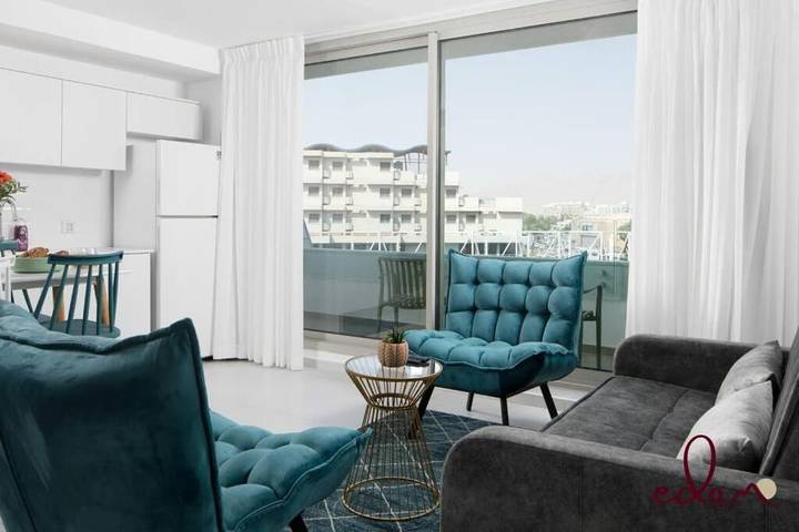 Gîte pour 4 personnes, avec terrasse et piscine ainsi que bassin pour enfant et vue à Eilat - 3