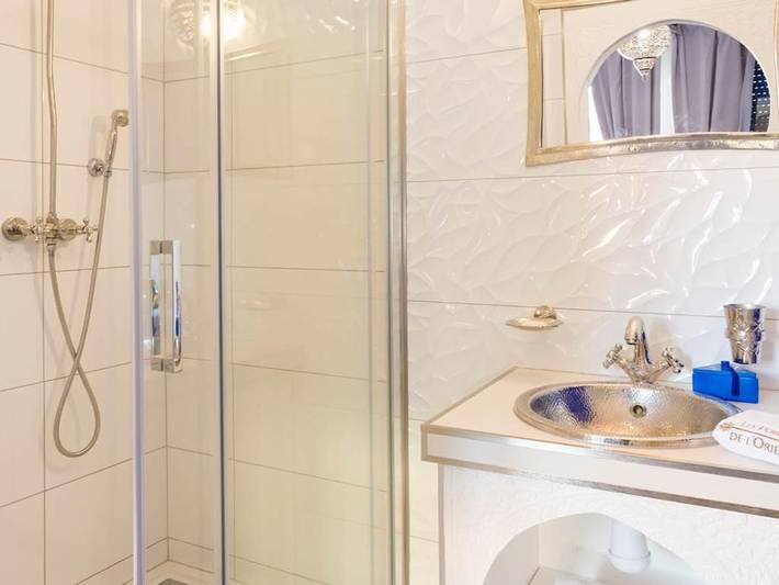 Riad pour 2 personnes, avec sauna ainsi que jacuzzi et terrasse à Tours - 2