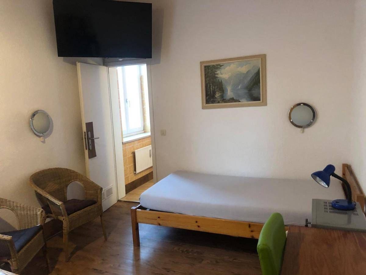 Hotel Pension Schmellergarten in München Isarvorstadt, München