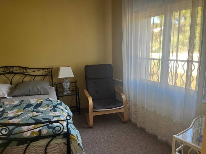 Location de vacances pour 2 personnes, avec jardin ainsi que vue et piscine à Combaillaux - 2