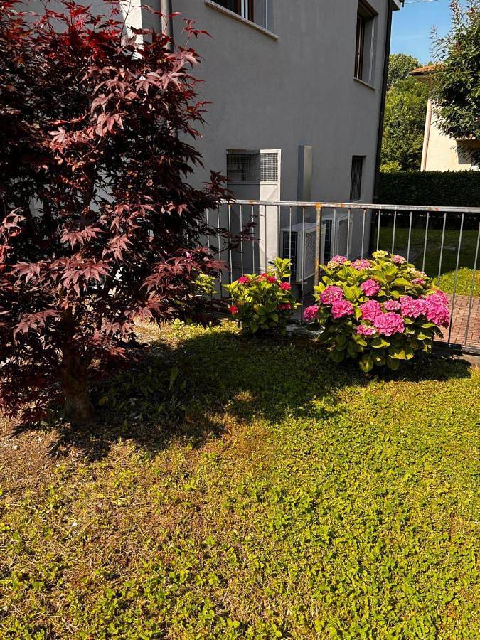 Appartamento per 3 persone, con Balcone e Terrazza nonché Giardino a Seriate