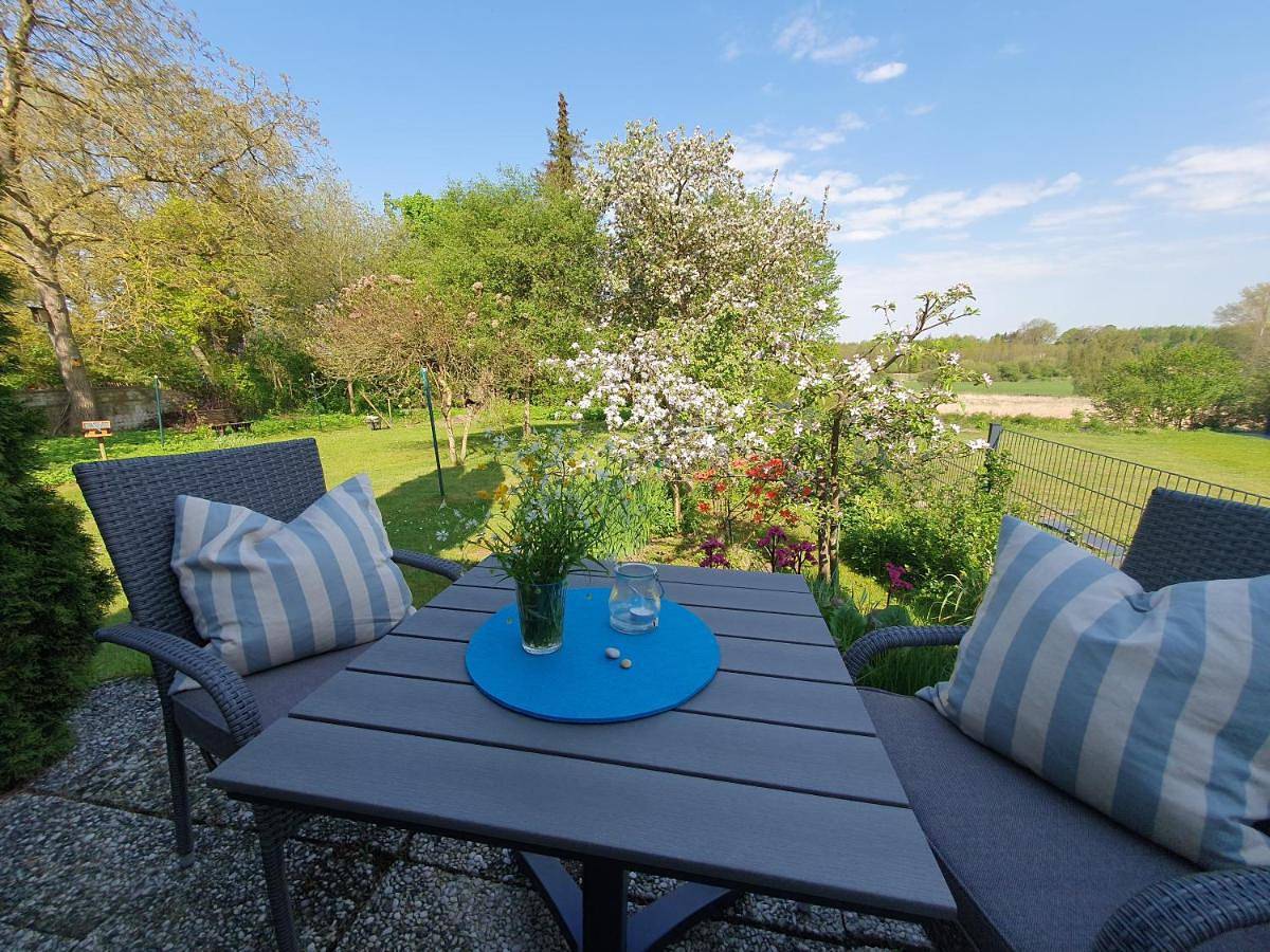 Ganze Wohnung, Ferienwohnung Gartenblick - Idylle am Travetal in Bad Oldesloe, Kreis Stormarn