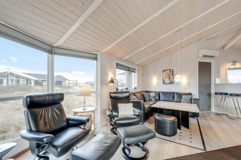 Modernes Ferienhaus mit Sauna und Whirlpool - nur 150 m zum Strand in Hvide Sande, Holmsland Klit