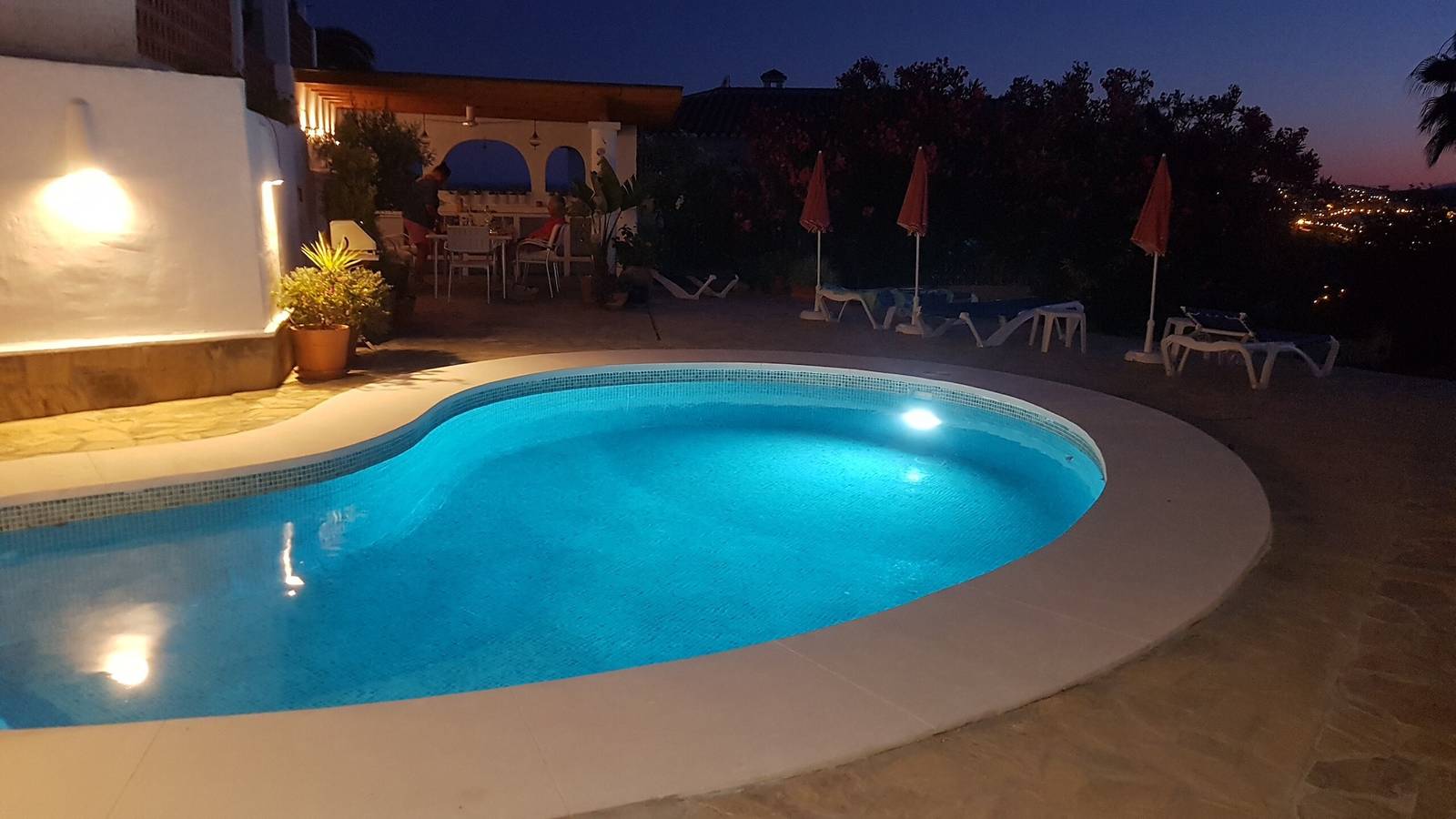 Romero, chalé independente com piscina e vista panorâmica in Urbanización Villa del Mar, Vélez-Málaga