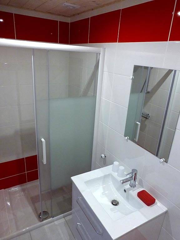 Le Bon Abri - Chambre Coquelicot in Marigny (Jura), Jura Francais