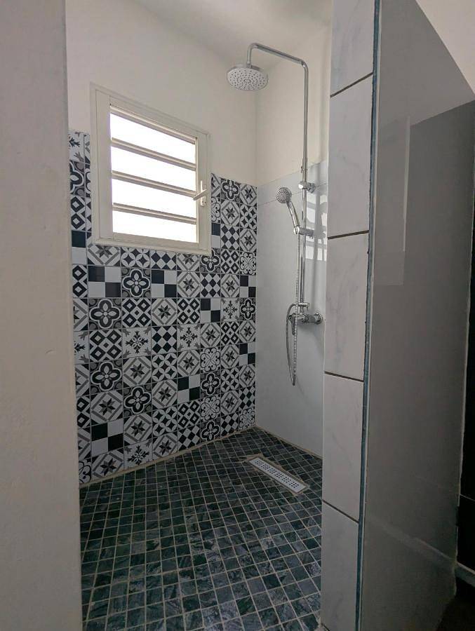 Hôtel pour 2 personnes, avec jardin ainsi que vue et terrasse dans Le Barachois Saint Denis - 3