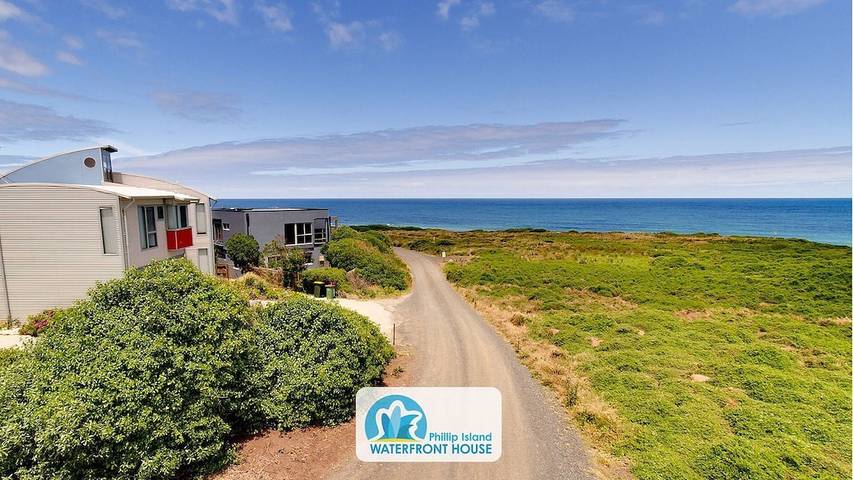 Holiday home for 16 people, with garden and balcony in Gippsland