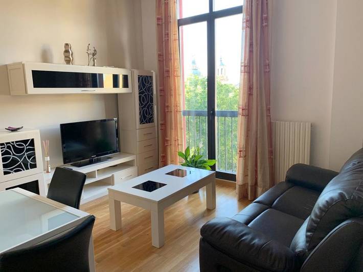 Location de vacances pour 5 personnes, avec Balcon et Vue à Saragosse