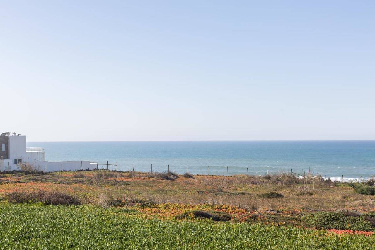 Villa - Beach Front in A dos Cunhados e Maceira, Distrito de Lisboa