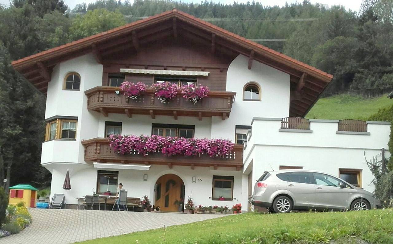 Ganze Wohnung, Apartment Maierhof in Lechtaler Alpen, Flirsch