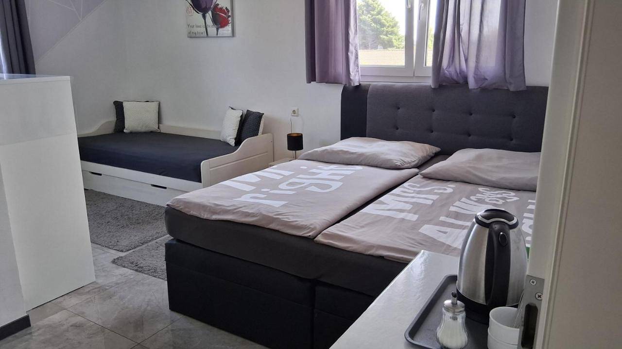 Ganze Wohnung, Ferienwohnung Berlin - Schönefeld Flughafen mit Küche in Schönefeld, Dahme-Spreewald