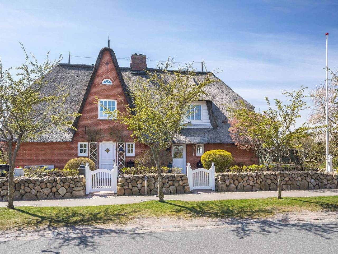 Ganze Ferienwohnung, Ole Luköje - Ferienwohnung im Og und Dg in Südwestlage ca. 65 m² für bis zu 3 Personen in Keitum, Sylt (Gemeinde)