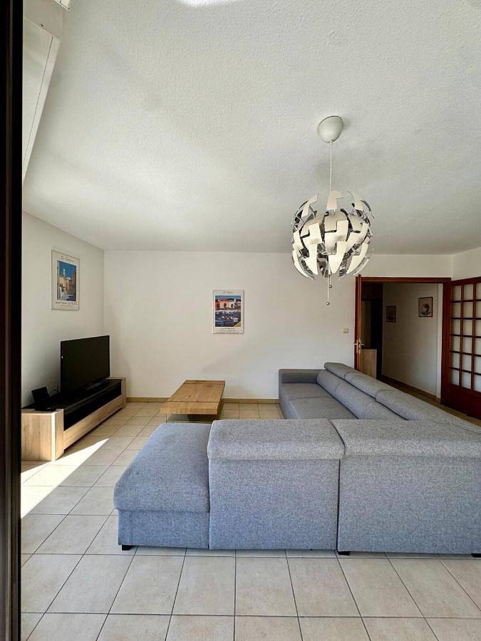 Gîte pour 15 personnes, avec balcon dans Office De Tourisme De Propriano - 4