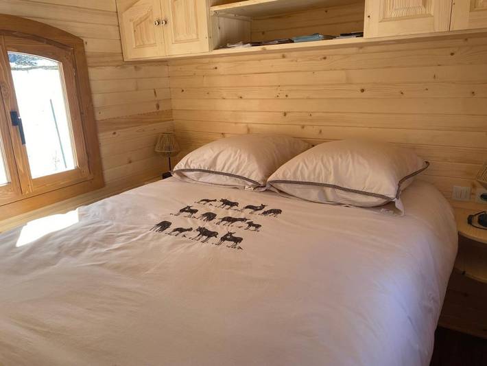 Camping pour 2 personnes, avec terrasse ainsi que jardin et jacuzzi en Haute-Loire - 3