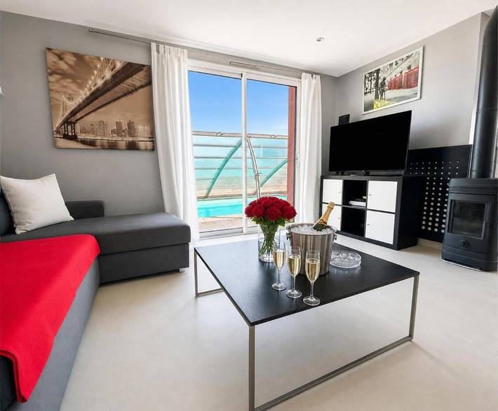 Location de vacances pour 6 personnes, avec Balcon et Terrasse ainsi que Jardin et Piscine à Aigrefeuille-sur-Maine - 4