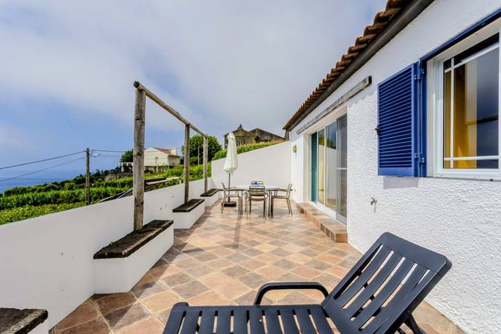 Casa rural para 4 personas, con Balcón además de Terraza y Jardín en Villa Franca Do Campo