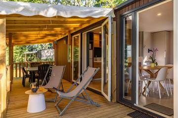 Gîte pour 6 personnes, avec terrasse et vue, animaux acceptés à Angoisse (Dordogne)