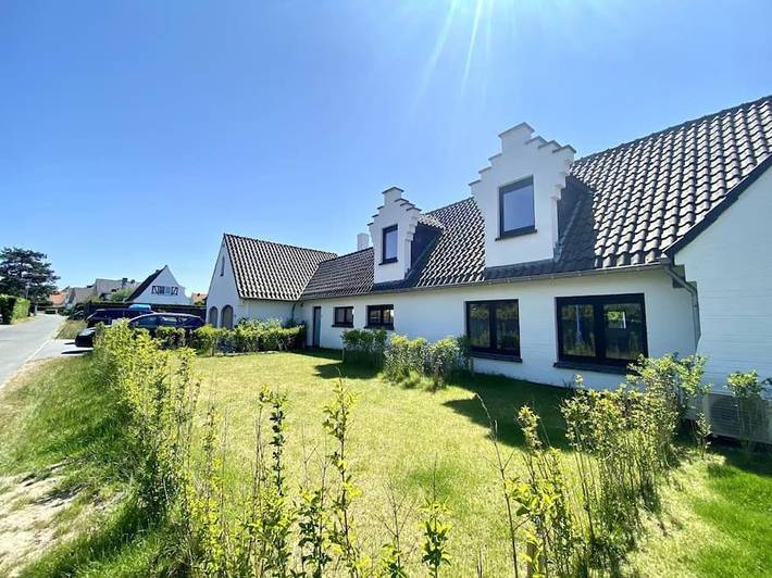 Villa pour 10 personnes, avec terrasse et jardin, animaux acceptés à Coxyde