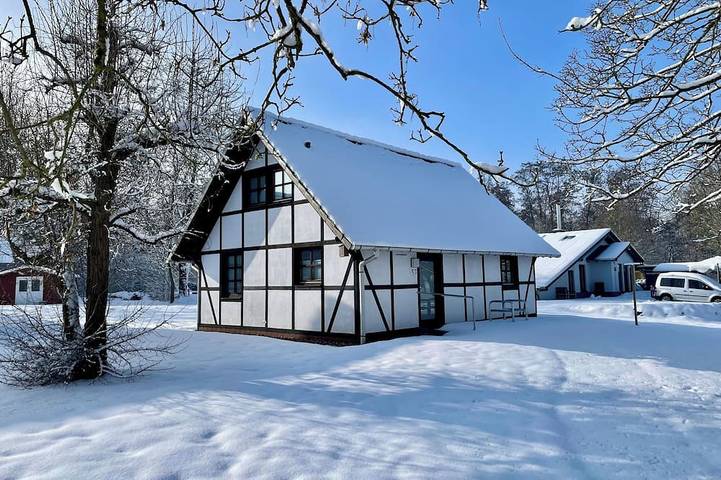 Ferienhaus für 6 Personen, mit Terrasse und Sauna sowie Garten