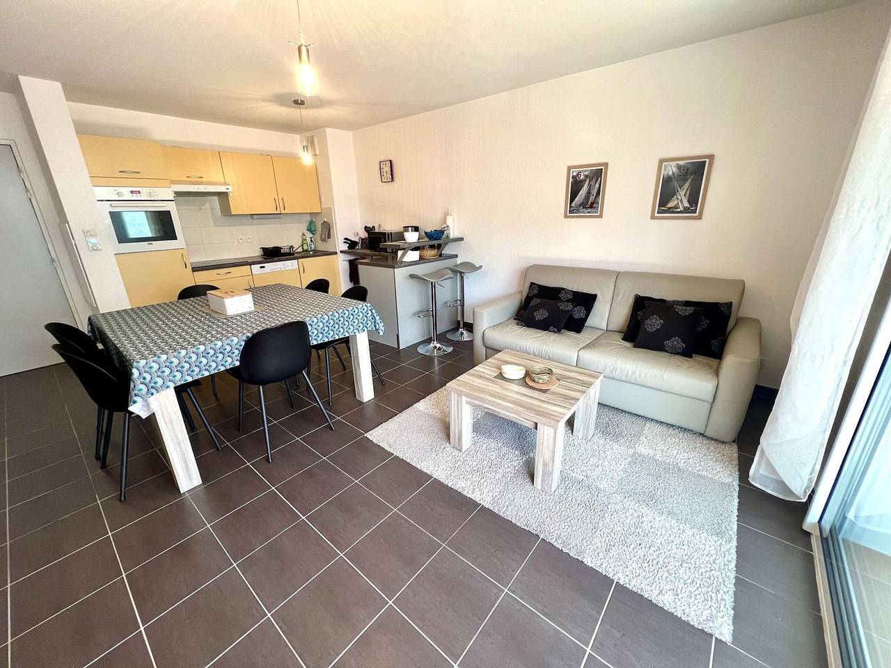 Appartement entier, Étel: Appartement T2, Terrasse Sud, Près du Port, Parking, Animaux Permis in Étel, Côte des Mégalithes