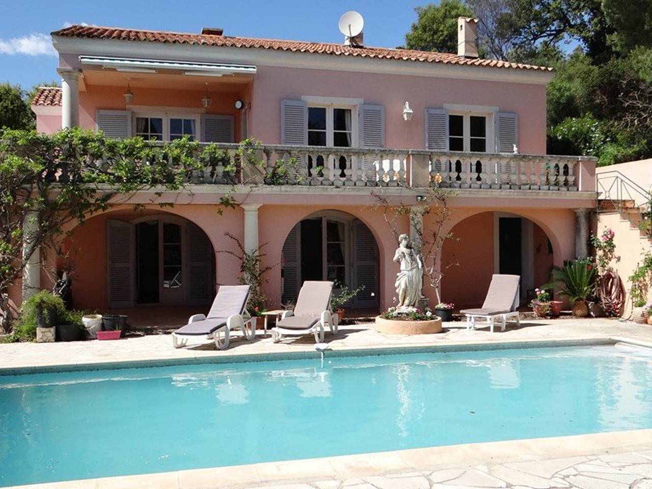Villa mit 4 Schlafzimmern, Pool und Terrassen in Cavalaire-sur-Mer, Parc national Port-Cros