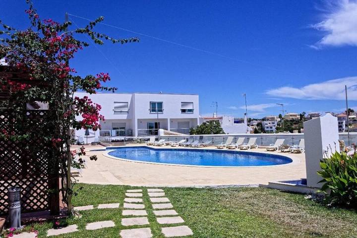 Maison d’hôte pour 6 personnes, avec jardin ainsi que terrasse et piscine à Lagoa - 3