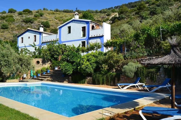 Gîte pour 2 personnes, avec piscine et jardin - 1