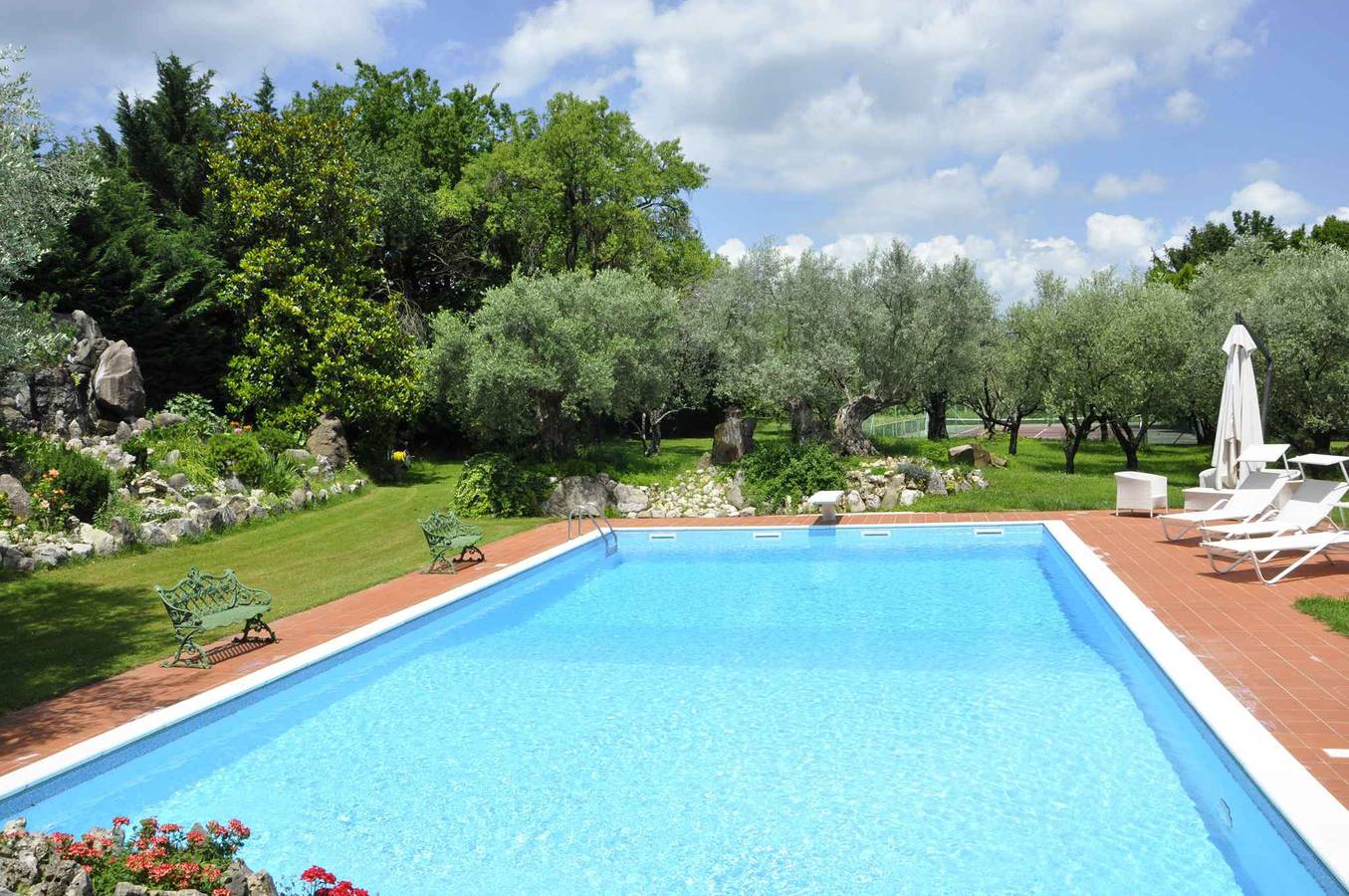 Appartamento intero, Appartamento per vacanze con piscina e tennis in Lazise, Prealpi Gardesane