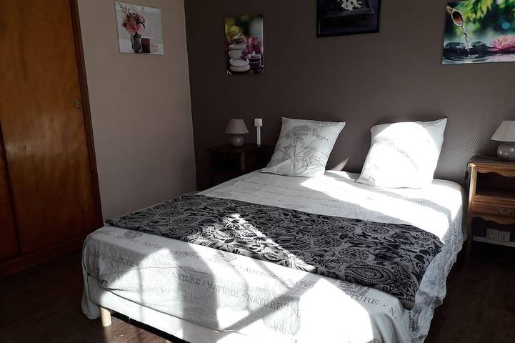 Location de vacances pour 6 personnes, avec terrasse, animaux acceptés à Meynes - 2