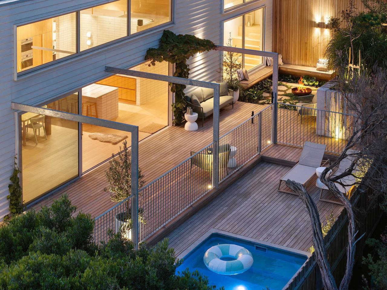 Bridgewater House Gas Heated Pool in Melbourne, Mornington Peninsula