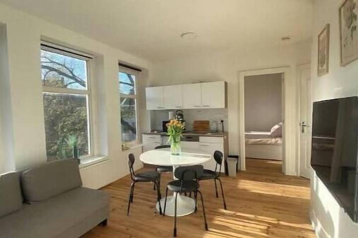 Ferienwohnung für 3 Personen, mit Whirlpool in Anne Frank Haus