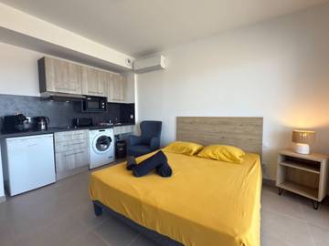 Gîte pour 2 personnes, avec balcon/terrasse, adapté aux familles dans Casino de Valras Plage