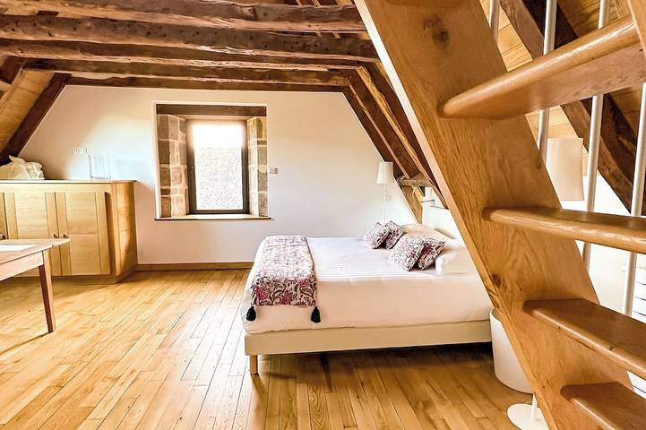 Location de vacances pour 6 personnes, avec jardin et balcon, animaux acceptés dans Raulhac - 2