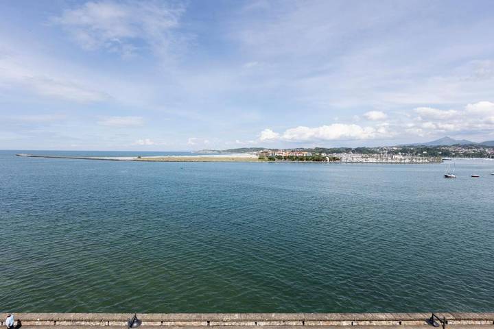 Gîte pour 12 personnes, avec Balcon ainsi que Terrasse et Vue à Hondarribia - 2