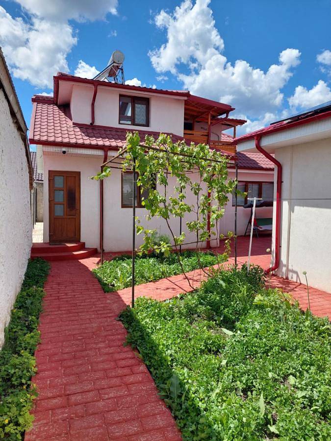 Gîte pour 5 personnes, avec vue et jardin dans Mangalia