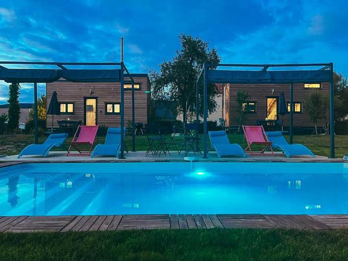 Gîte pour 4 personnes, avec jardin et terrasse ainsi que vue et piscine dans Menetou-Râtel