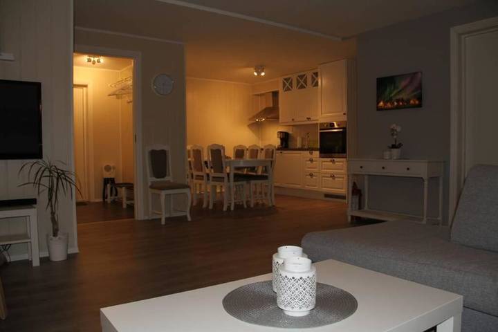 Ferienwohnung für 6 Personen, mit Ausblick und Garten sowie Sauna in Lyngen - 2