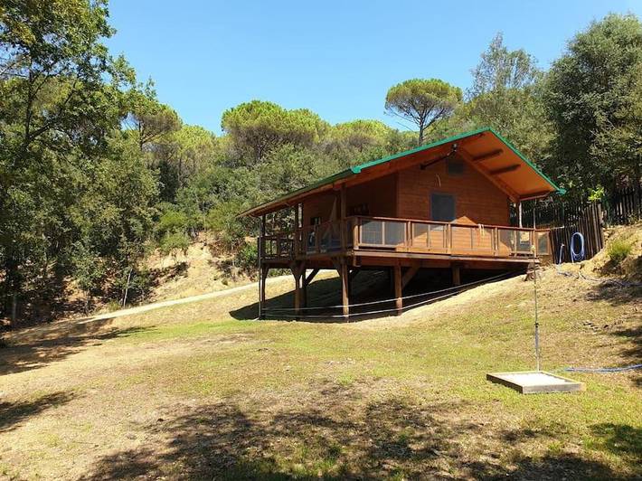 Casa rural para 5 personas, con vistas además de jardín y balcón en Amer