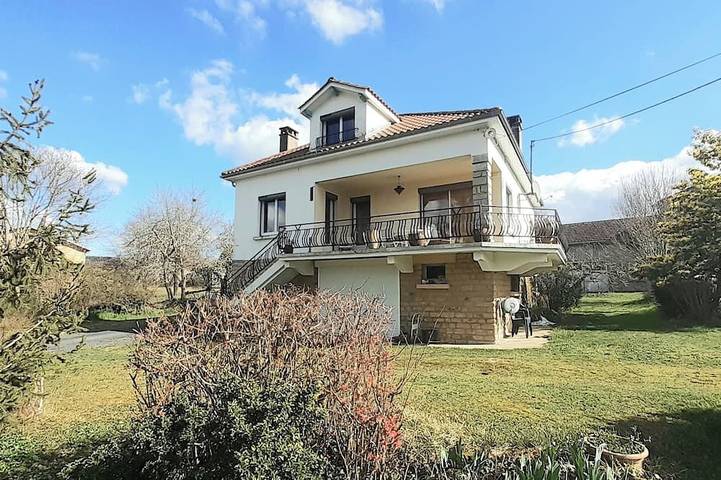 Maison de vacances pour 4 personnes, avec jardin et terrasse à Saint-Julien-de-Lampon
