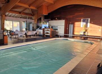 Gîte pour 2 personnes, avec terrasse ainsi que jardin et jacuzzi en Charente-Maritime
