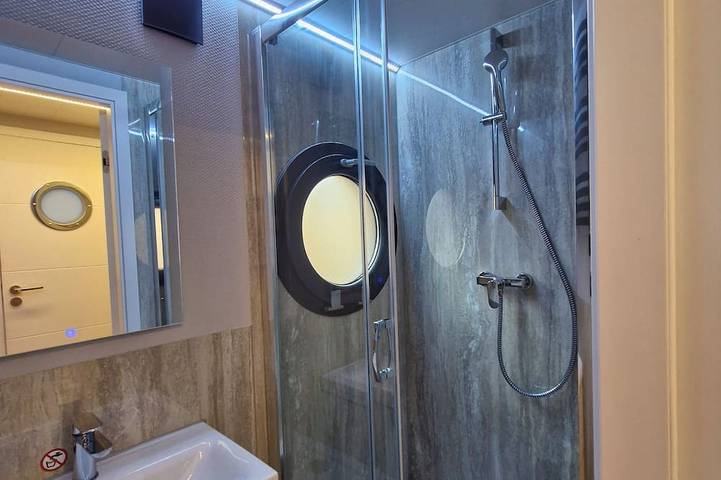 Hausboot für 4 Personen, mit Terrasse und Sauna an der Kieler Bucht - 4